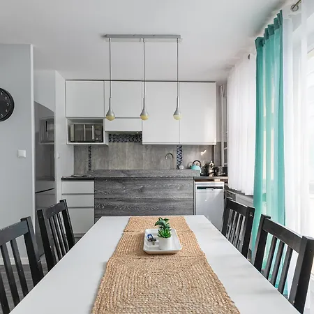 Rentplanet - Przy Palacu Kultury I Nauki